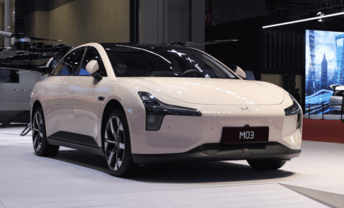 小鹏Mona M03