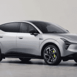 小鹏Mona L03 SUV