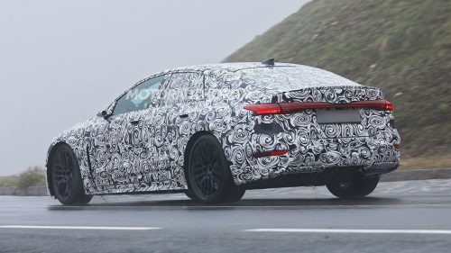 下一代奥迪RS6 E-tron伪装测试车